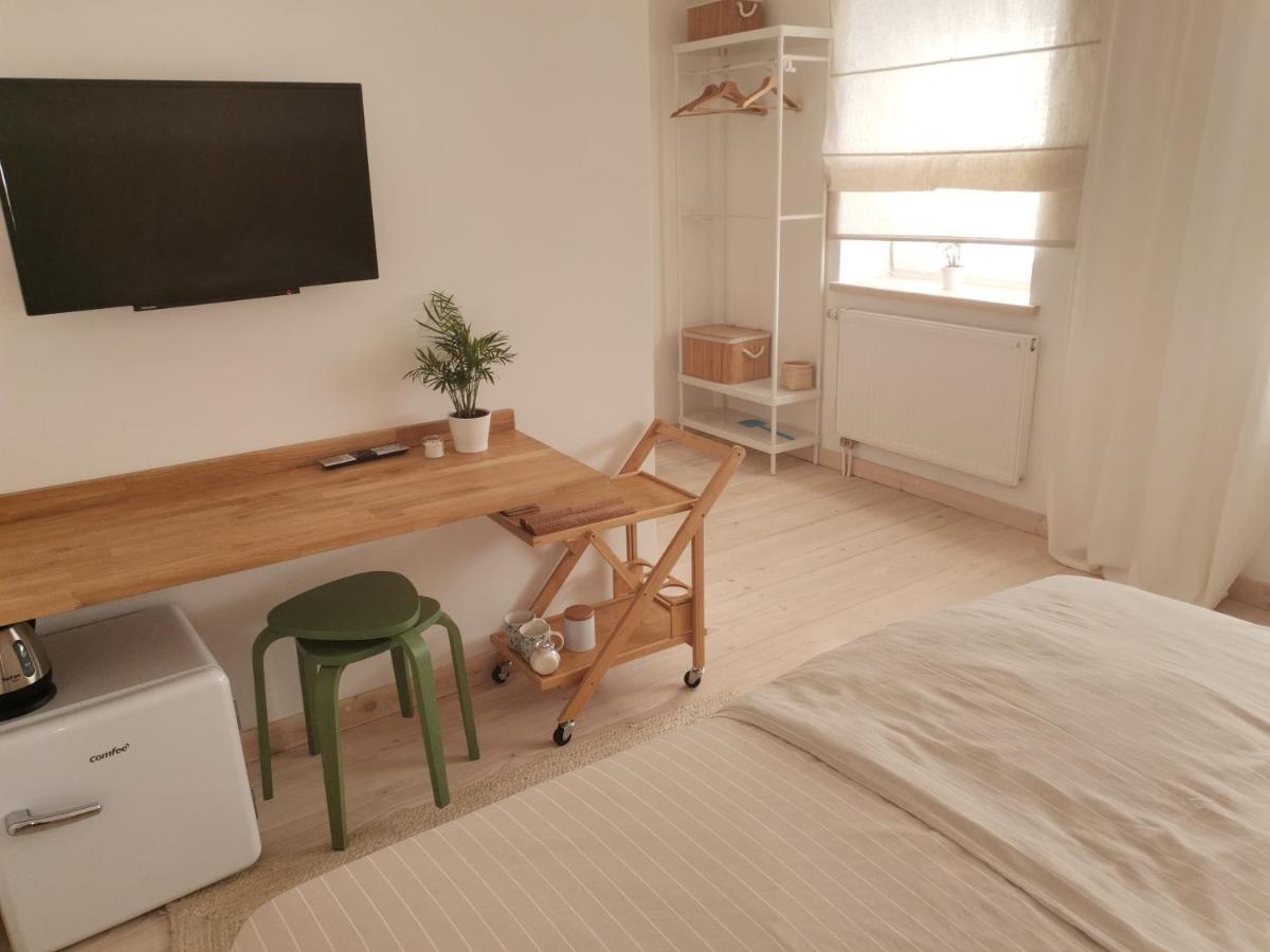 Motyl Apartamenty Studio Lub Pokoj Z Lazienka Bytom Exterior photo